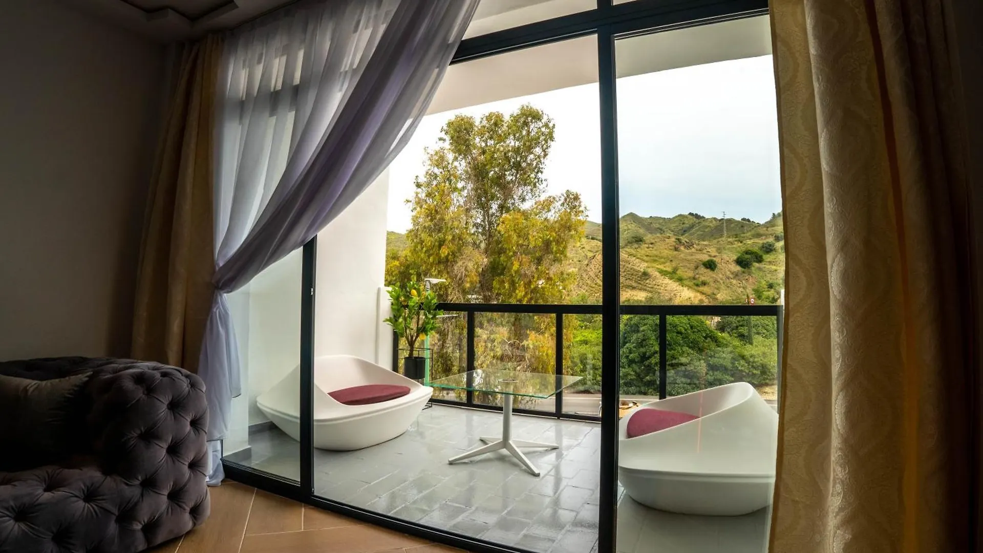 Homestay Novaotel Malaga Spain